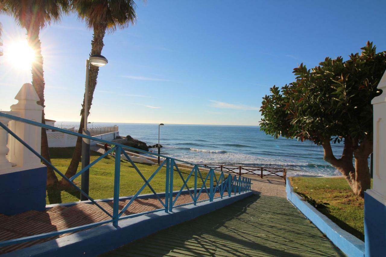 Beach Apartment El Faro Торрокс-Коста Экстерьер фото